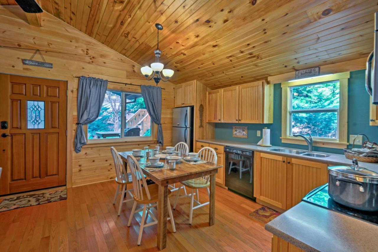 Bryson City Cabin With Fire Pit On Coopers Creek! エクステリア 写真