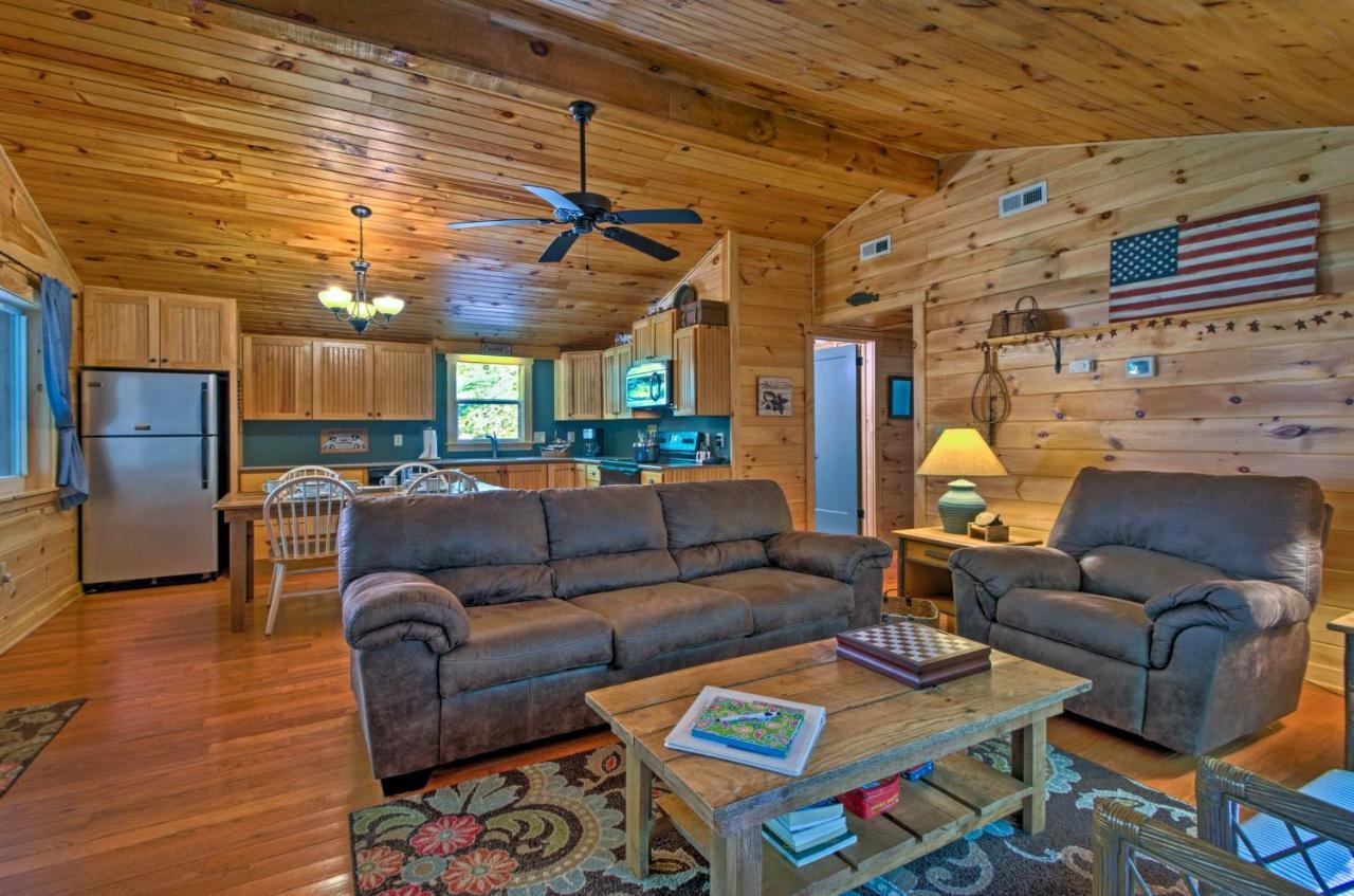 Bryson City Cabin With Fire Pit On Coopers Creek! エクステリア 写真